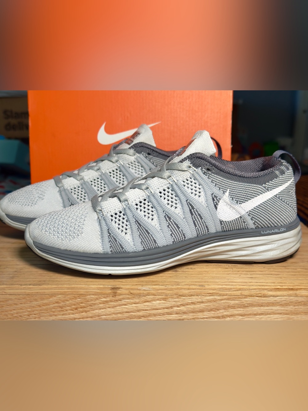 Nike Women’s Flyknit Lunar 2 pure platinum (2013) size 6 RARE